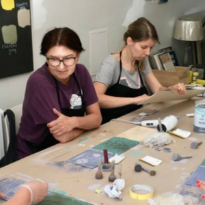 Fotorelacja z warsztatów stylizacji mebli farbami kredowymi Chalk Paint Annie Sloan – 1 lipca 2017