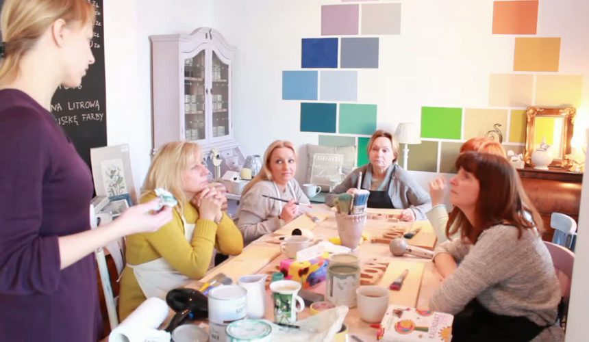 Fotorelacja z warsztatów stylizacji mebli farbami kredowymi Chalk Paint Annie Sloan– 14 lutego 2015